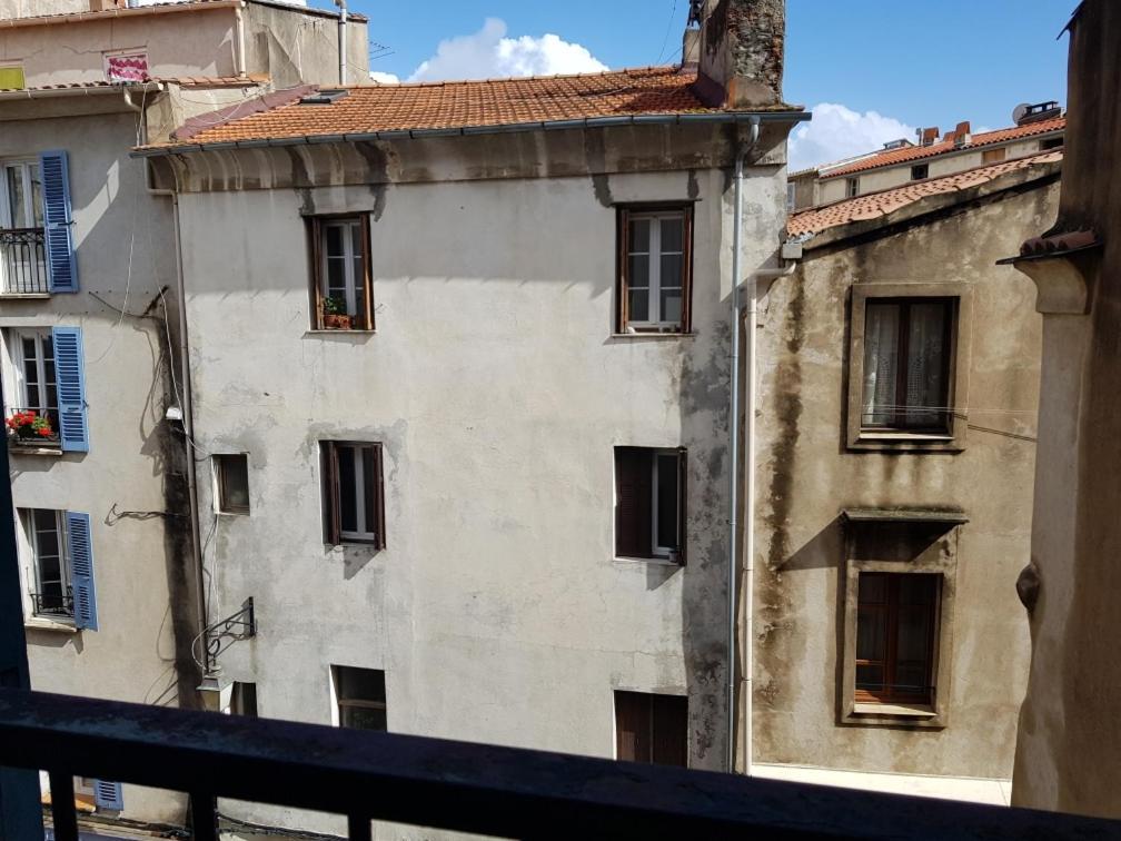 Ajaccio Vielle Imperiale Grand Pour 3 A 4 Personnes A Proximite Du Port Et Des Belles Plages *